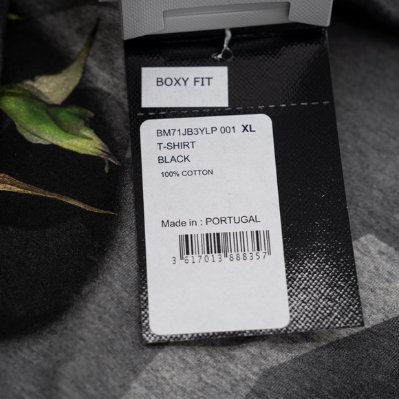 size XL Givenchy Floral Graphic Faded Grey T-Shirt - Picture 4 of 6